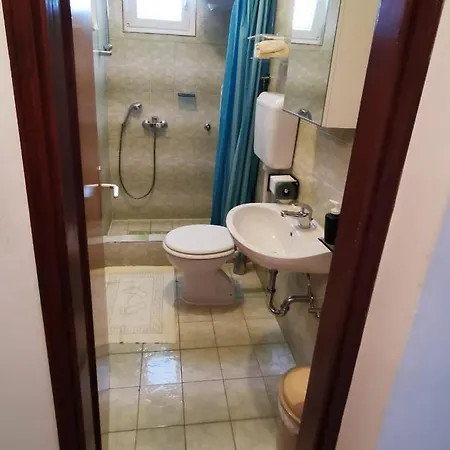 Apartman Emi, Deluxe Superior 4 Star Apartment, Your Piece Of Heaven With Sea View